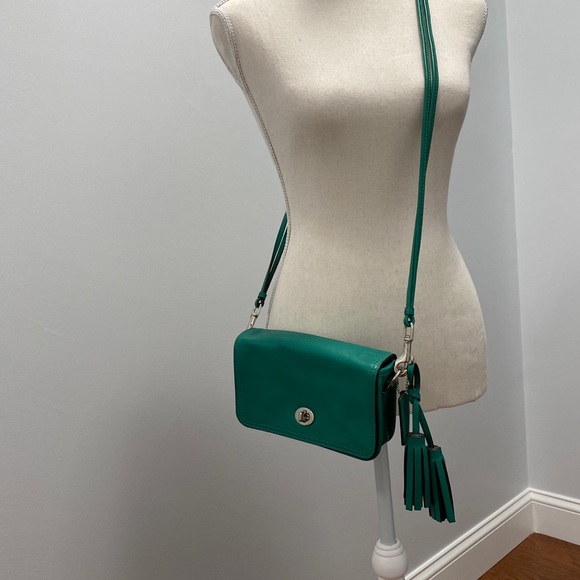 - NWOT Authentic Coach Legacy Penny Tassel Turn-lock - Picture 2 of 8